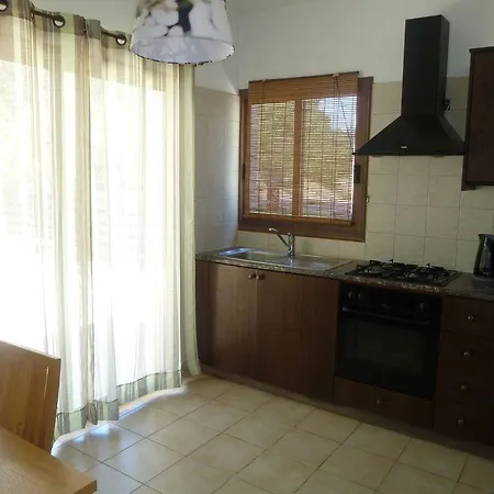 Avra Family Maisonettes 아파트 폴리스