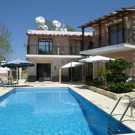 Avra Family Maisonettes *