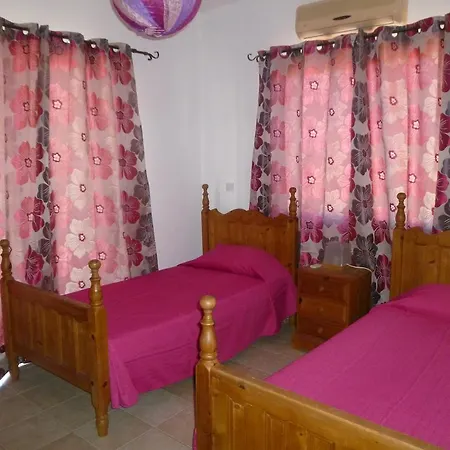 Avra Family Maisonettes Polis