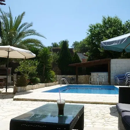 Avra Family Maisonettes Apartment Polis